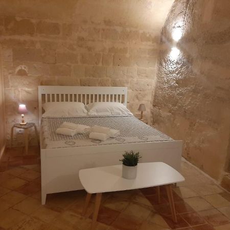 דירות מטרה Dimora Sant'Antonio מראה חיצוני תמונה